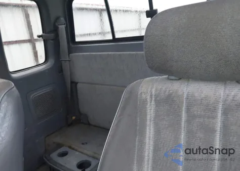 1999 Toyota Tacoma из США, поврежденный, VIN 4TAWN72N4XZ490120